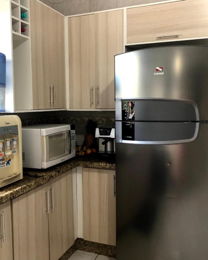 Quarto Privado Em Residencia No Coracao De Foz - Casa E Banheiro Compartilhado Фос ду Игуасу Екстериор снимка